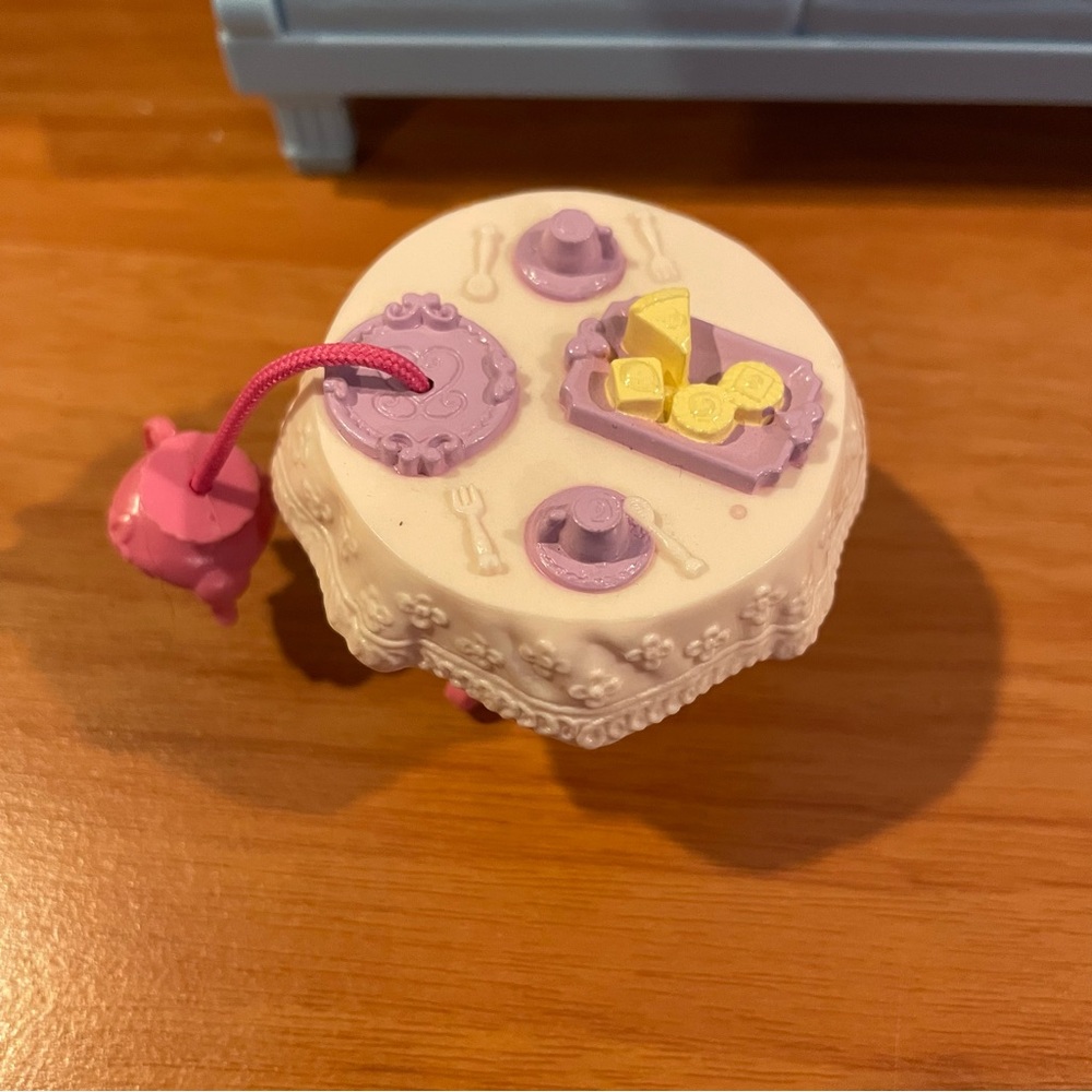 Fisher-Price Loving Family Furniture Lot – Blue Sofa, 2 Chairs, Tea Party Table - Picture 4 of 7